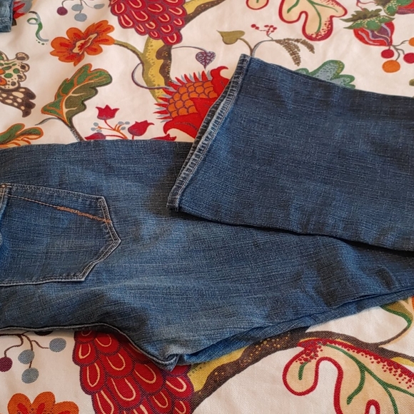 Jeans - Picture 3 of 3